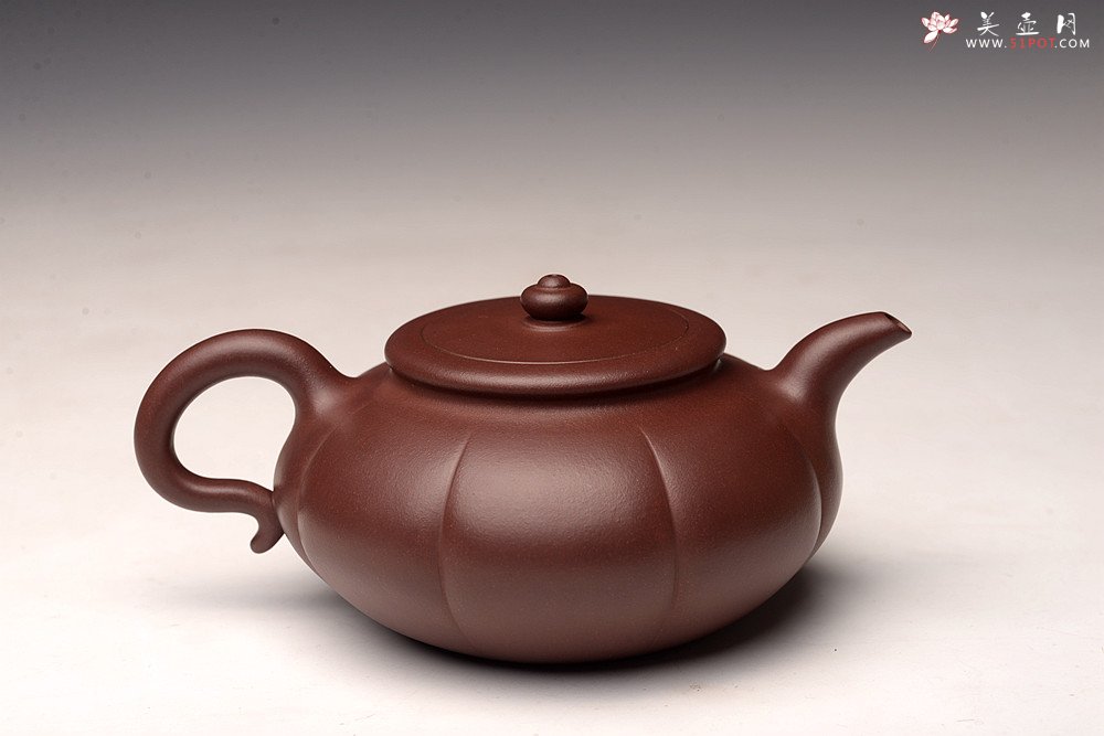 紫砂壶图片：陈进丙申初夏全手新作 筋囊器型 难度之大 端庄优雅 秋蕾 - 宜兴紫砂壶网