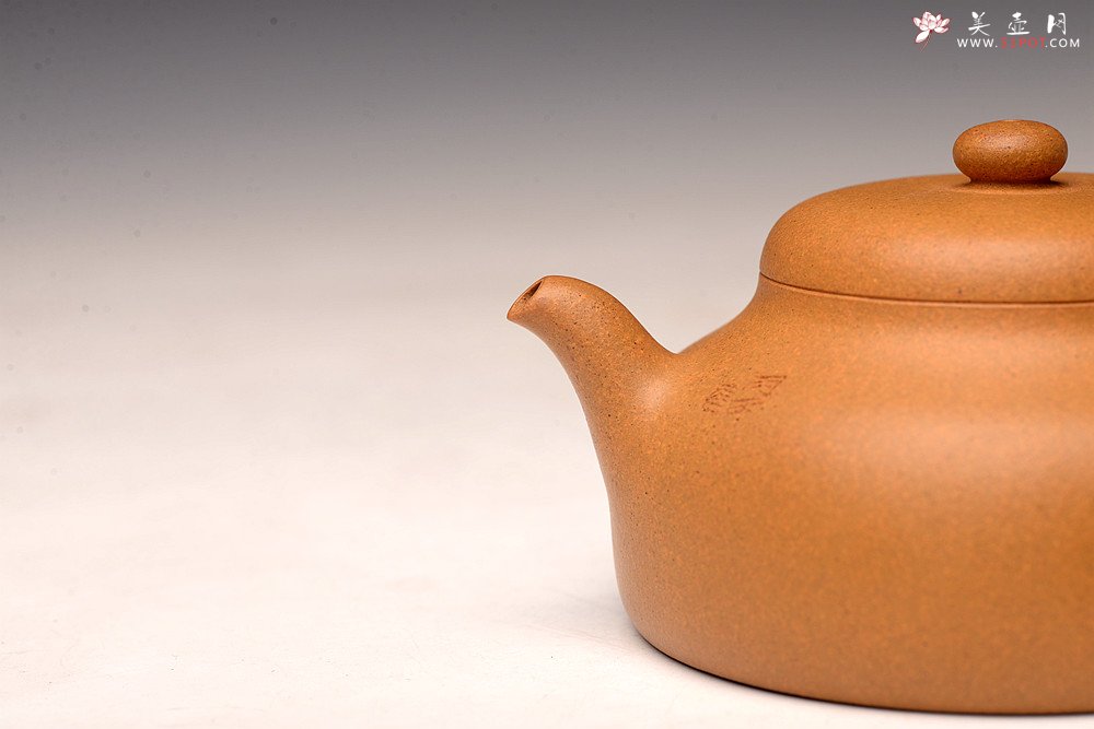 紫砂壶图片：优质段泥 玉琼 意气闲静年大口实用 端庄温婉~ - 宜兴紫砂壶网