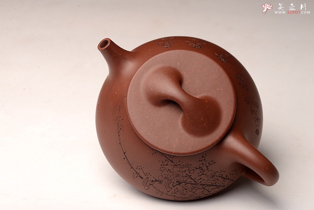 紫砂壶图片：吴杰全手新作 气势饱满 陆轶舟装饰 双刀老辣 精致耐品~ 梅花满瓢 致敬景舟 - 宜兴紫砂壶网