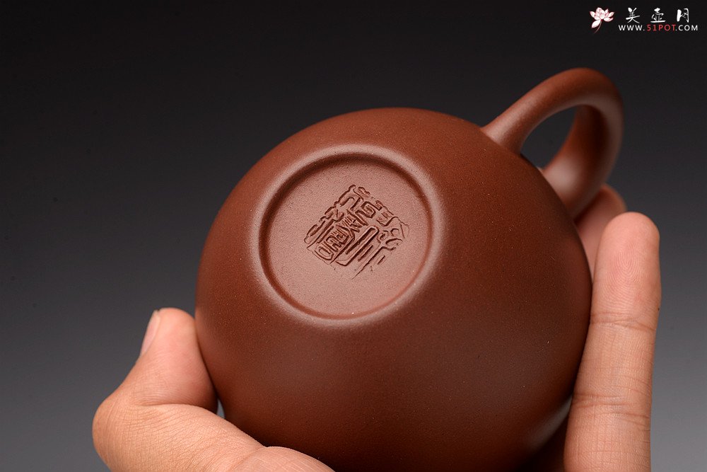 紫砂壶图片：徐正涛丙申夏全手新作 珠圆玉润  精工之作 美人肩 优质底槽青  - 宜兴紫砂壶网