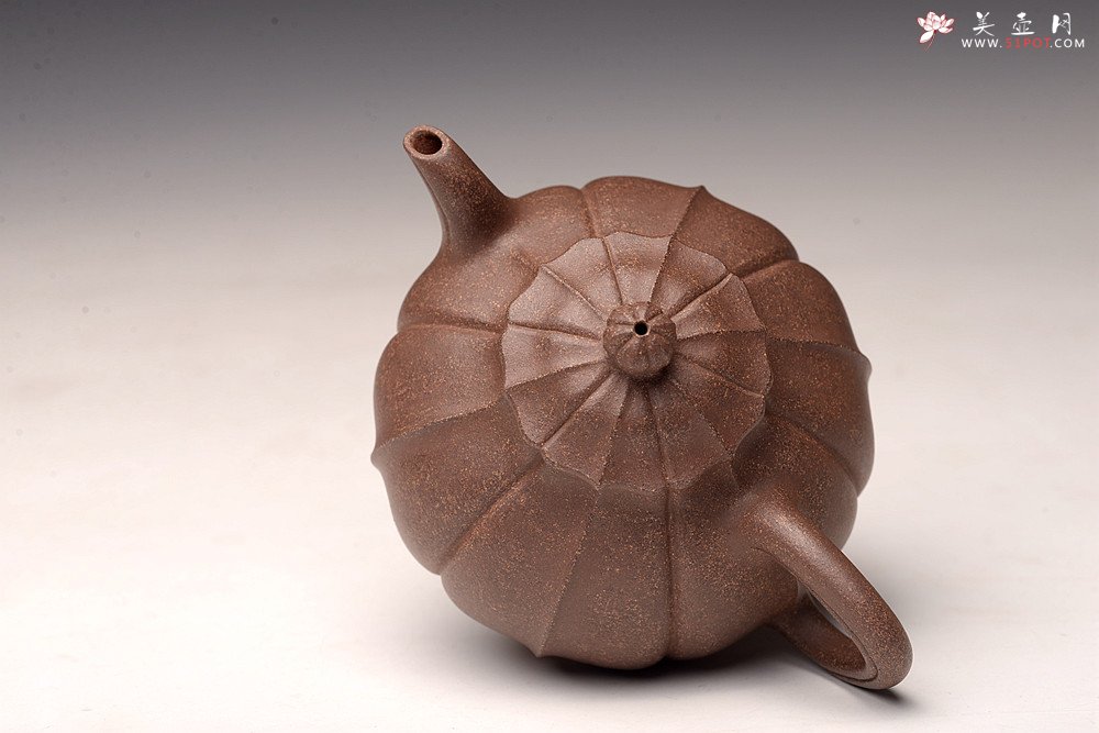 紫砂壶图片：周斌丙申夏全手新作 文气素雅  筋囊器 伴月 - 宜兴紫砂壶网