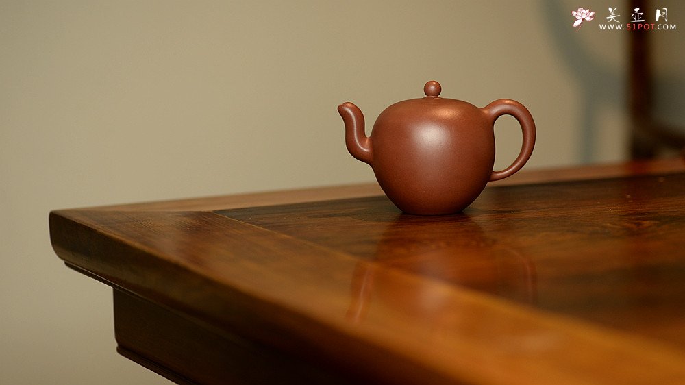 紫砂壶图片：徐正涛丙申夏全手新作 珠圆玉润  精工之作 美人肩 优质底槽青  - 宜兴紫砂壶网