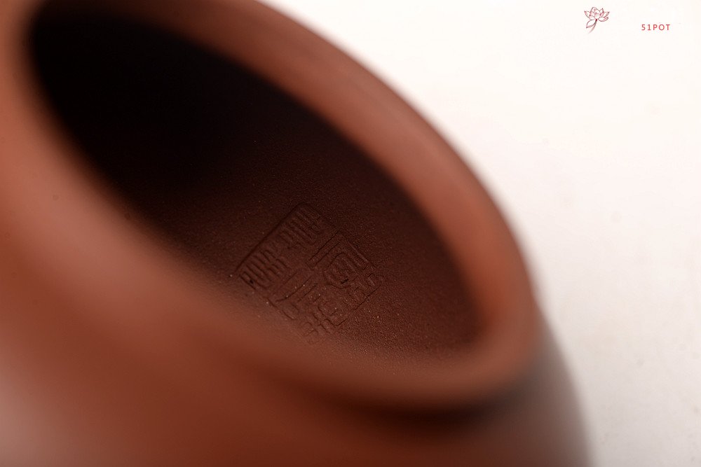 紫砂壶图片：优质底槽青 别具新意 全手锦上添花~ 炮管直流 - 宜兴紫砂壶网