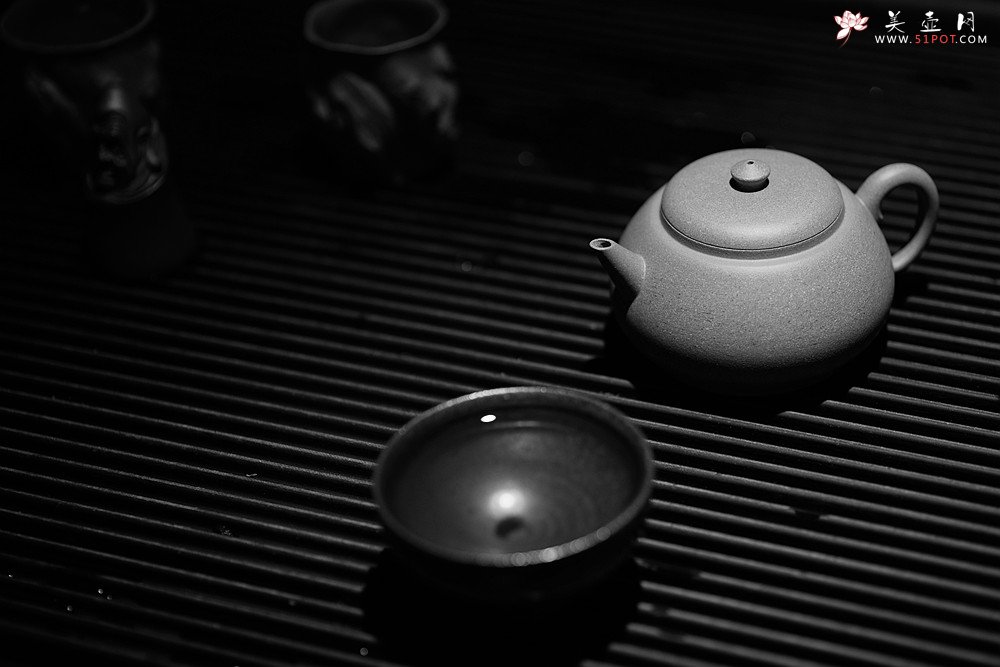 紫砂壶图片：储亚全手明式小品 优质老段泥 文气玩味 如意如意如我心意 - 宜兴紫砂壶网