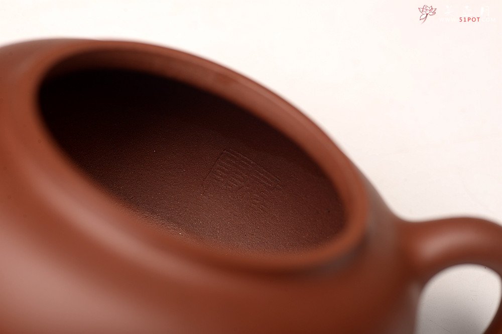 紫砂壶图片：于洪霞丙申夏全手作品 饱满圆润 率真线韵~ 做工精致 怡圆套组 - 宜兴紫砂壶网