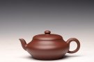 紫砂壶图片：邵春良近作  光素经典 传统全手技法 上下均刹凹 扁灯 优质老清水 - 宜兴紫砂壶网