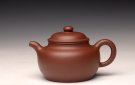 紫砂壶图片：周路健全手新作 传统实用 做工精致 高旭峰款大扁掇只 雄厚大气 - 宜兴紫砂壶网
