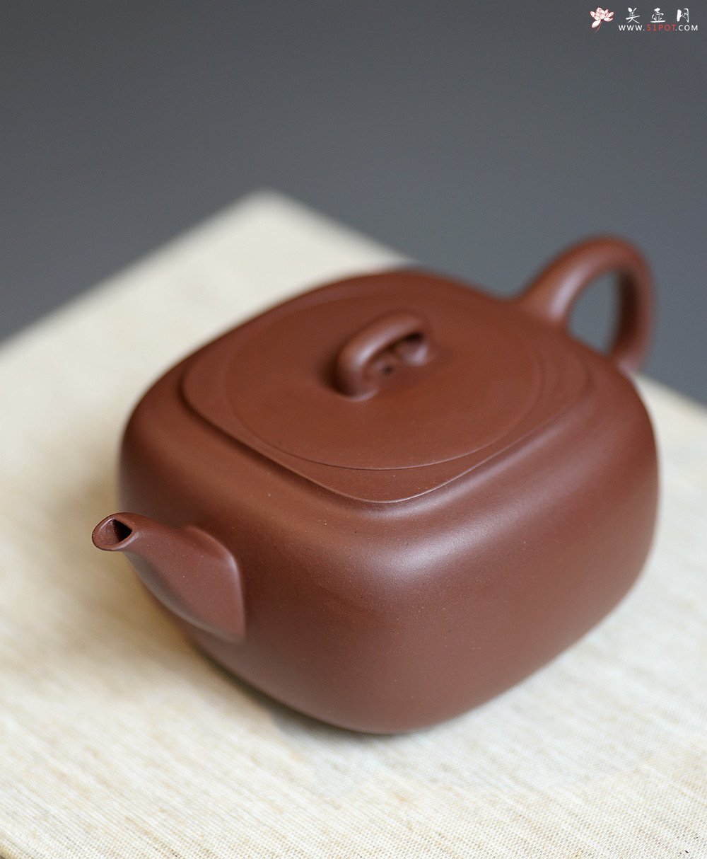 紫砂壶图片：于洪跃丙申夏 全手新作 谦谦之风 方不至刚圆不至柔 君正  - 宜兴紫砂壶网