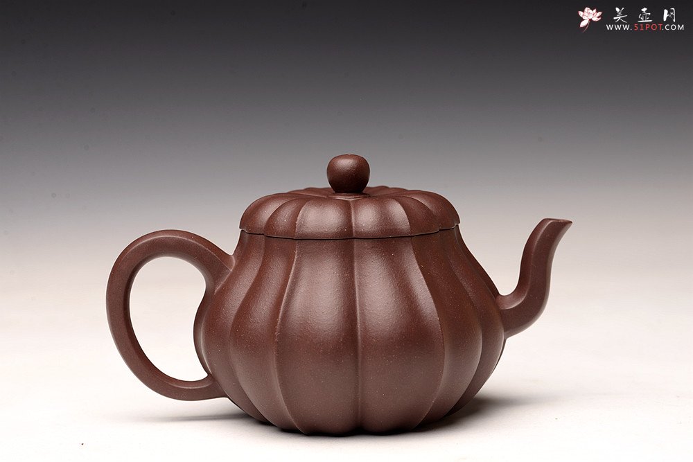 紫砂壶图片：酒虎丙申夏全手摹古 陈腐老紫泥  菱花 精美筋纹  进步之作 - 宜兴紫砂壶网