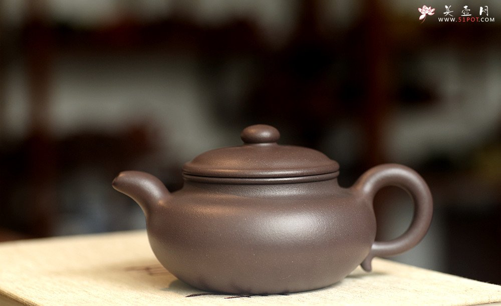 紫砂壶图片：大亨传人邵春良实力代表作 气韵十足 全手大仿古 雄厚丰润 - 宜兴紫砂壶网