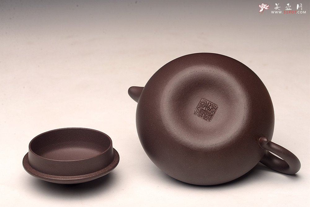 紫砂壶图片：大亨传人邵春良实力代表作 气韵十足 全手大仿古 雄厚丰润 - 宜兴紫砂壶网