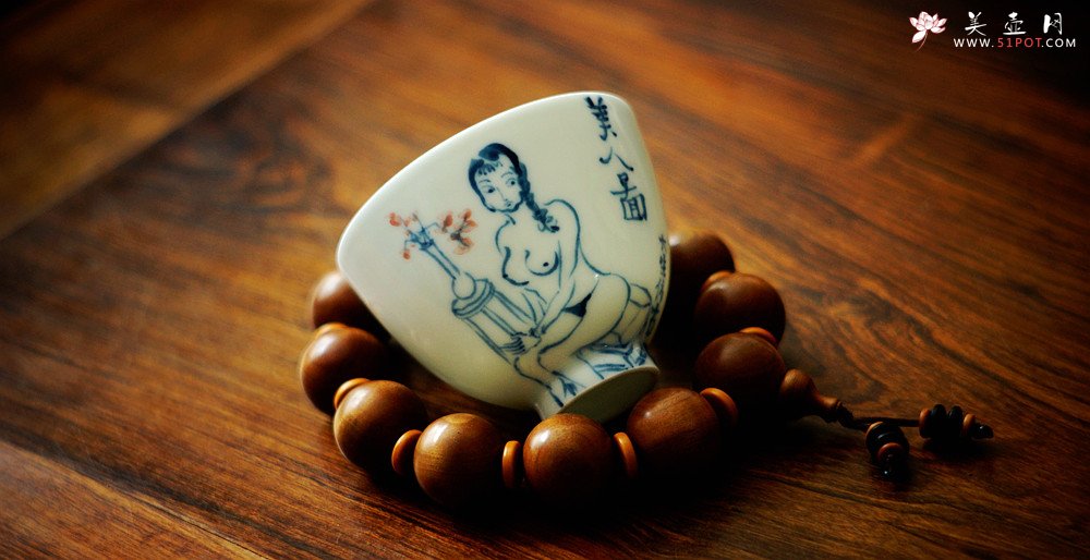 紫砂壶图片：大生（姜寅）玩瓷 朱新建系列 趣味十足 ~ 率性美人品茗对杯 不接受定做 - 宜兴紫砂壶网