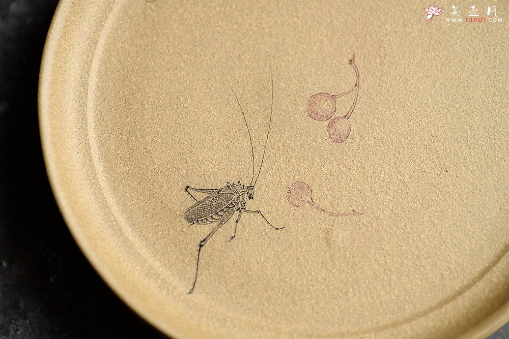 紫砂壶图片：游心堂主人细刻 文气十足 干泡台 赏盘/文盘 - 宜兴紫砂壶网