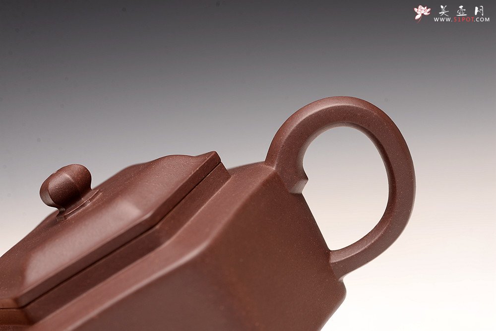 紫砂壶图片：酒虎丙申夏全手新作 古朴文气 素雅精致 六方折角 仅此一把 - 宜兴紫砂壶网