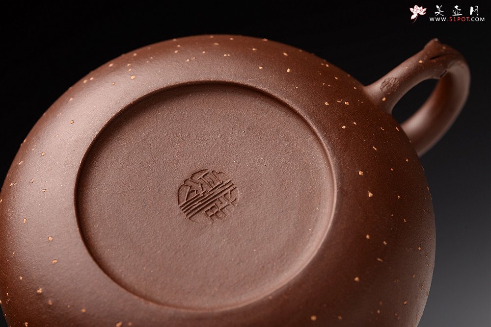 紫砂壶图片：潘丹初丙申夏全手作品~ 温文尔雅 踏雪寻梅 灵秀之作 雪中情 - 宜兴紫砂壶网