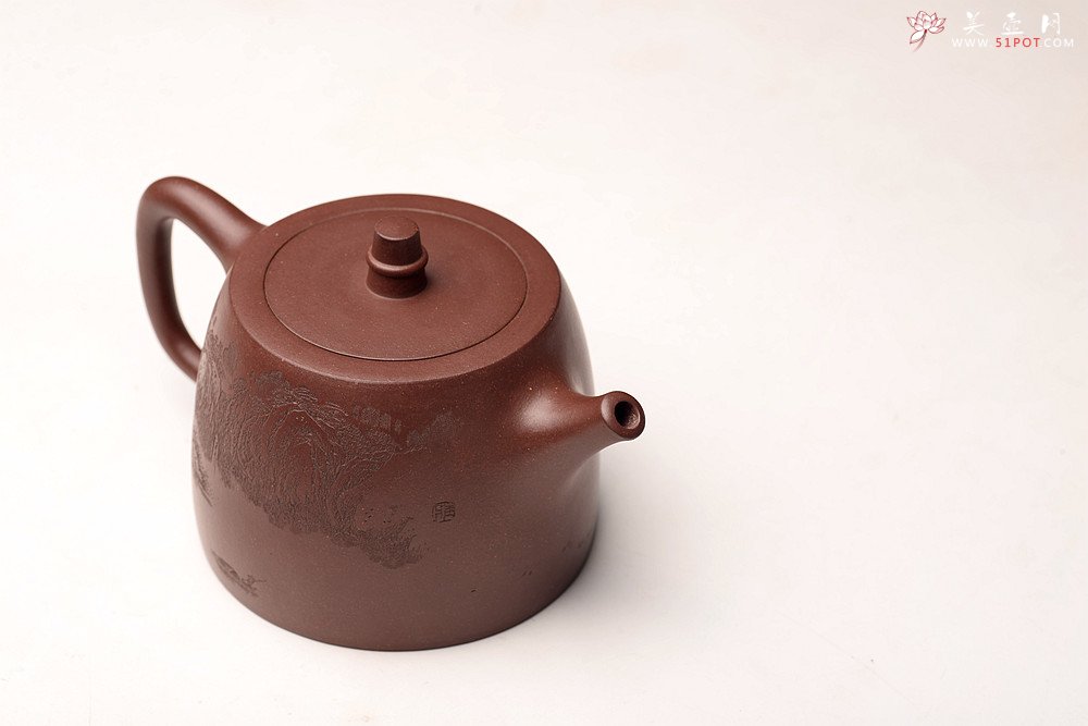 紫砂壶图片：通景山水 丰润挺拔  优质地槽青 全手大汉铎 - 宜兴紫砂壶网