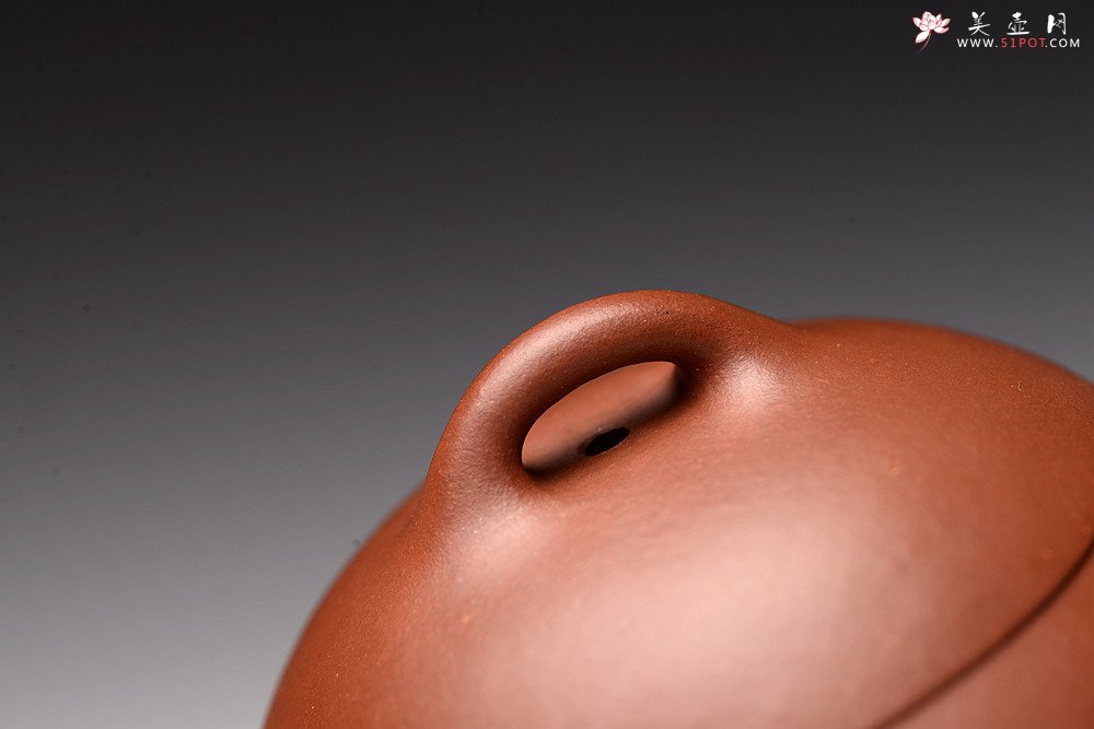 紫砂壶图片：文人作品 全手摹古秦权 储云高徒潘晓鸣装饰 格调高画意深  - 宜兴紫砂壶网