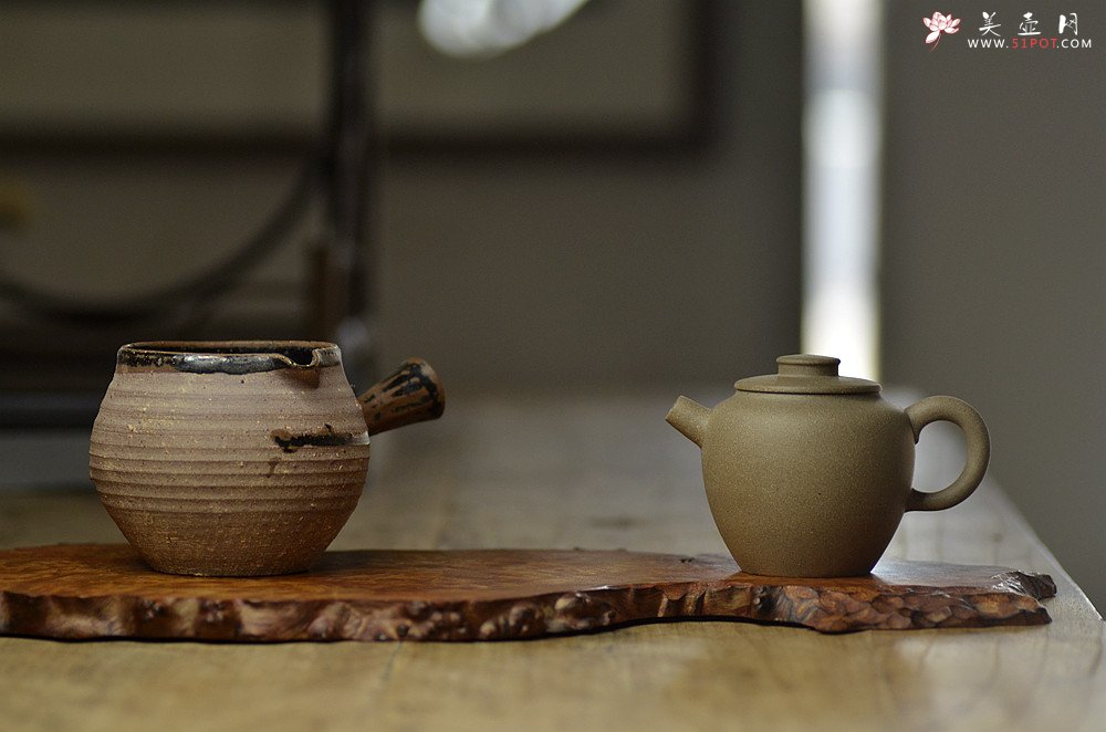 紫砂壶图片：美壶特惠 实用摹古段泥巨轮  杀茶利器 茶人最爱 - 宜兴紫砂壶网