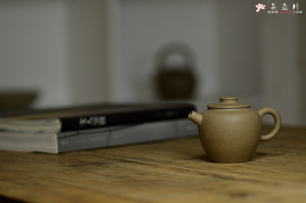 紫砂壶图片：美壶特惠 实用摹古段泥巨轮  杀茶利器 茶人最爱 - 宜兴紫砂壶网