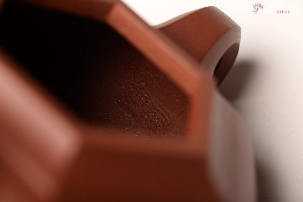 紫砂壶图片：干净利索 实用佳品 全手小珍六方 精工实力派 - 宜兴紫砂壶网