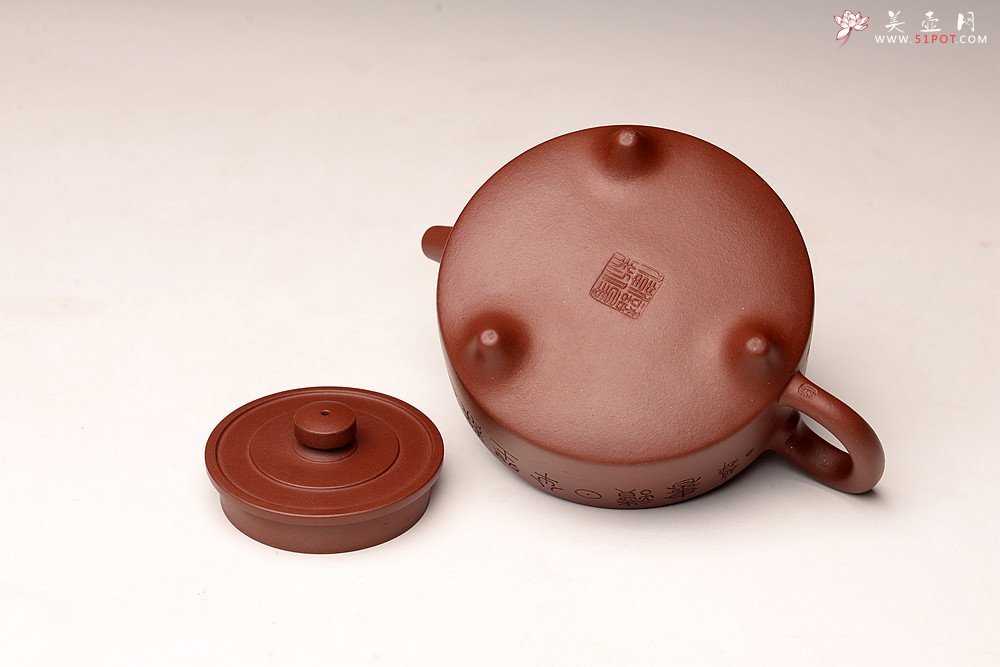 紫砂壶图片：储俊伟丙申夏全手摹古 曼生周盘 端庄素雅 国师实力派赵辉装饰 精工 - 宜兴紫砂壶网