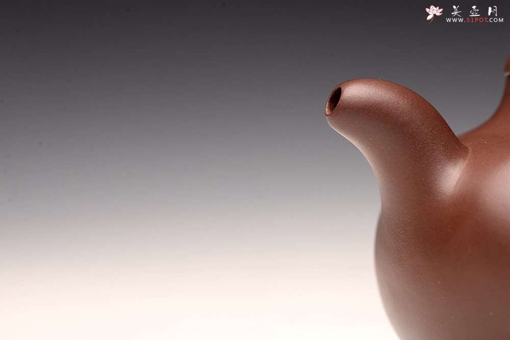 紫砂壶图片：酒虎丙申夏精心之作 大气磅礴 全手工上合桃 做工精致 高峻挺拔 - 宜兴紫砂壶网