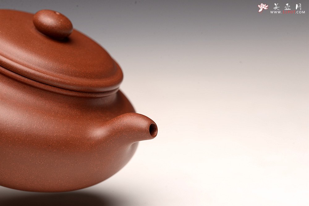 紫砂壶图片：顾小英丙申夏新作 形神兼备 传统经典 全手扁腹 推荐~ - 宜兴紫砂壶网