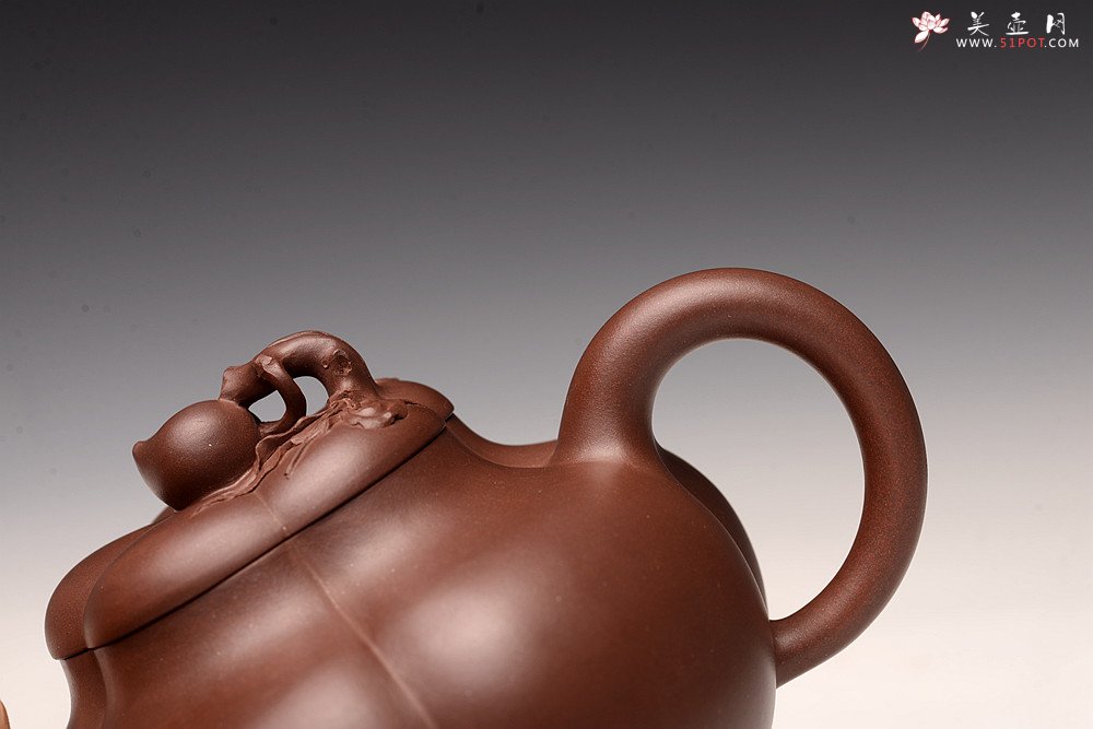 紫砂壶图片：酒虎丙申夏精心之作 大气磅礴 全手工上合桃 做工精致 高峻挺拔 - 宜兴紫砂壶网