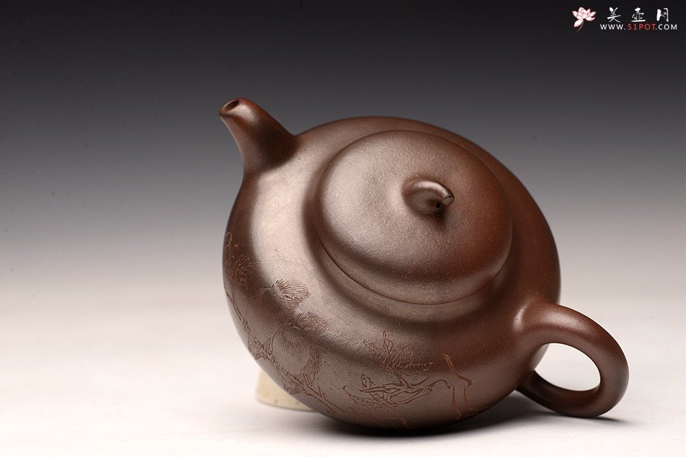 紫砂壶图片：沈秋伟经典作品 气窑窑变 高路精刻 传统全手工 线条舒畅 果元 - 宜兴紫砂壶网