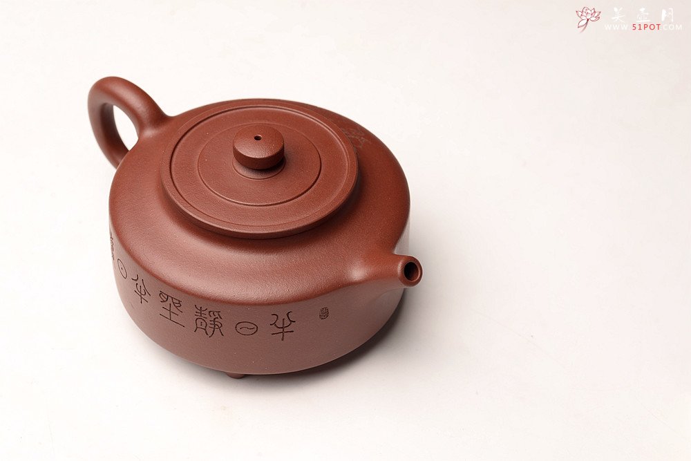 紫砂壶图片：储俊伟丙申夏全手摹古 曼生周盘 端庄素雅 国师实力派赵辉装饰 精工 - 宜兴紫砂壶网