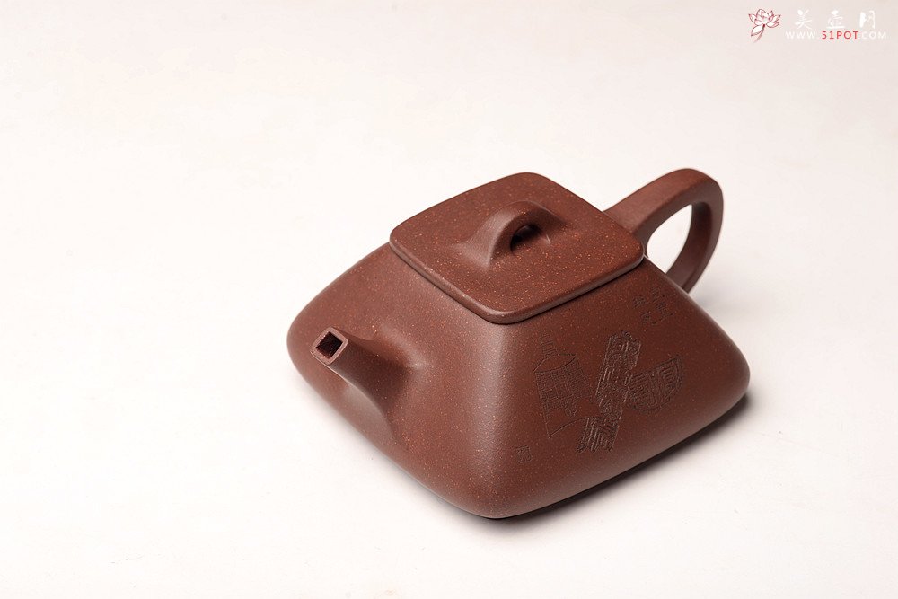 紫砂壶图片：强强联合 国师和石装饰 文气简约  全手四方瓢 精道实用 - 宜兴紫砂壶网