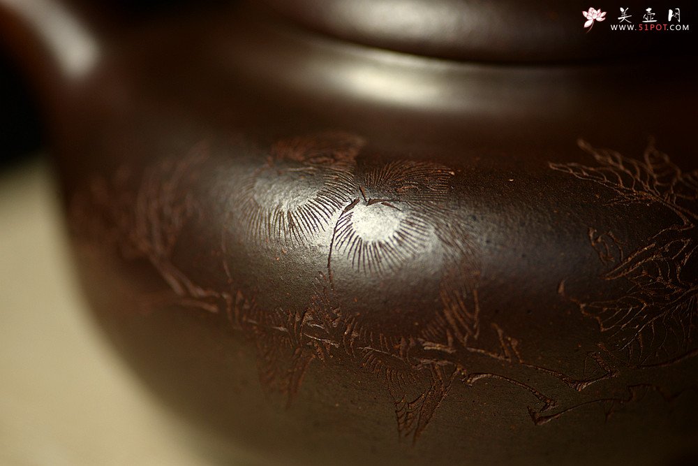 紫砂壶图片：沈秋伟经典作品 气窑窑变 高路精刻 传统全手工 线条舒畅 果元 - 宜兴紫砂壶网