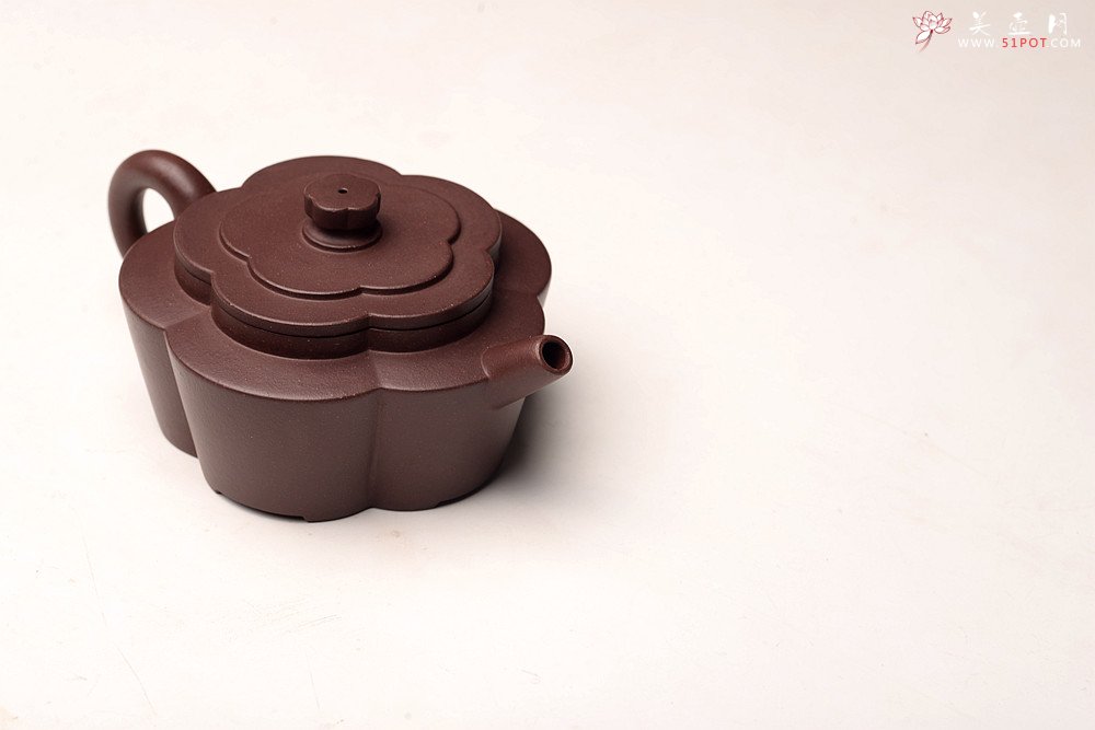 紫砂壶图片：酒虎丙申秋全手新作  梅花周盘 摹古之作 颇具难度 精工 仅此一件 - 宜兴紫砂壶网