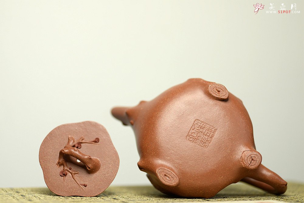 紫砂壶图片：单志萍经典代表作 丙申夏 全手精品花器 喜上眉梢 立体梅花 喜庆~ - 宜兴紫砂壶网