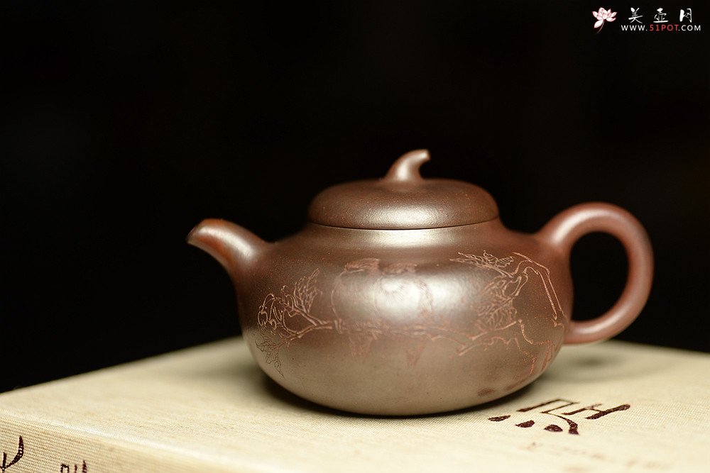 紫砂壶图片：沈秋伟经典作品 气窑窑变 高路精刻 传统全手工 线条舒畅 果元 - 宜兴紫砂壶网