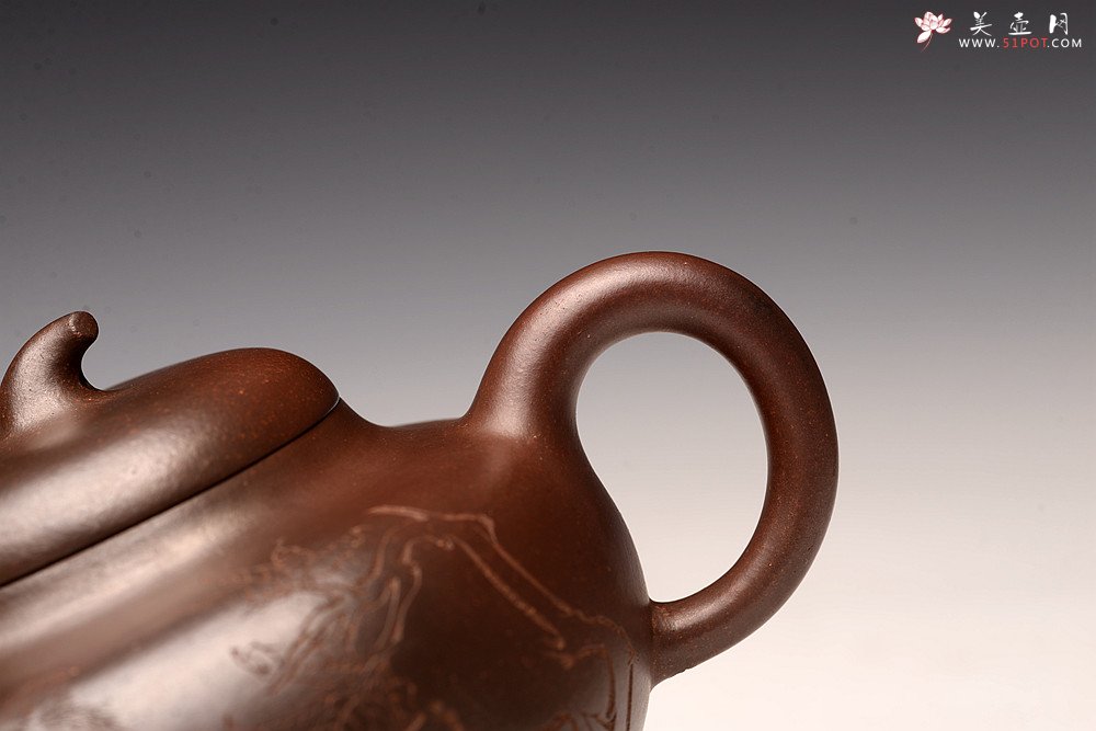 紫砂壶图片：沈秋伟经典作品 气窑窑变 高路精刻 传统全手工 线条舒畅 果元 - 宜兴紫砂壶网