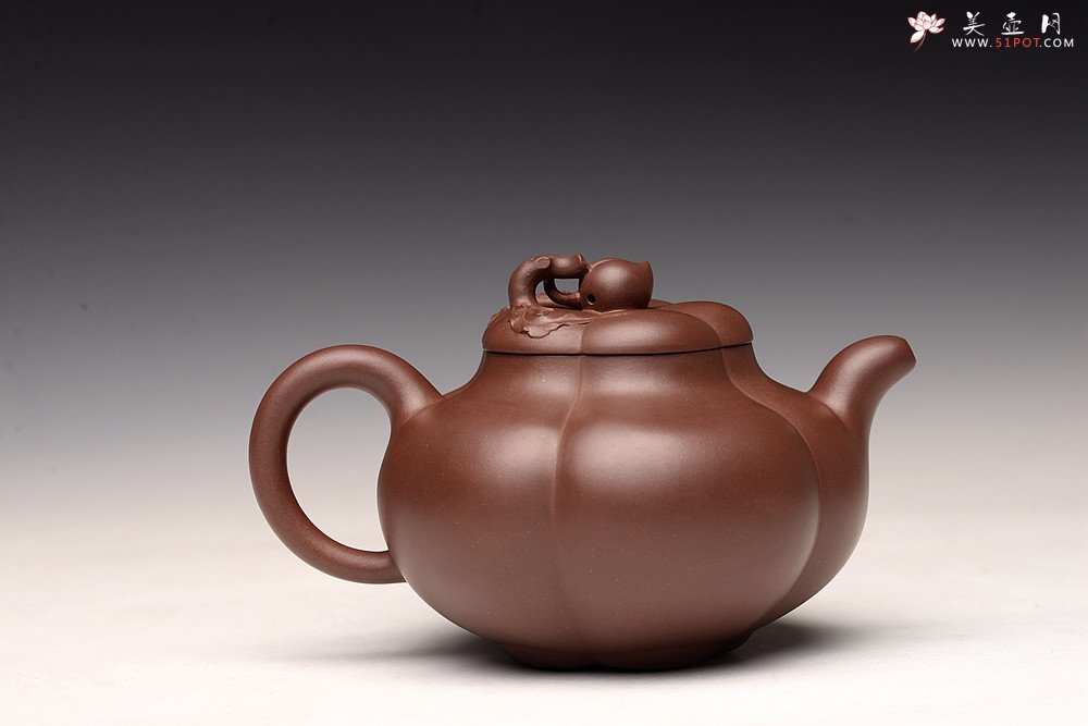 紫砂壶图片：酒虎丙申夏精心之作 大气磅礴 全手工上合桃 做工精致 高峻挺拔 - 宜兴紫砂壶网