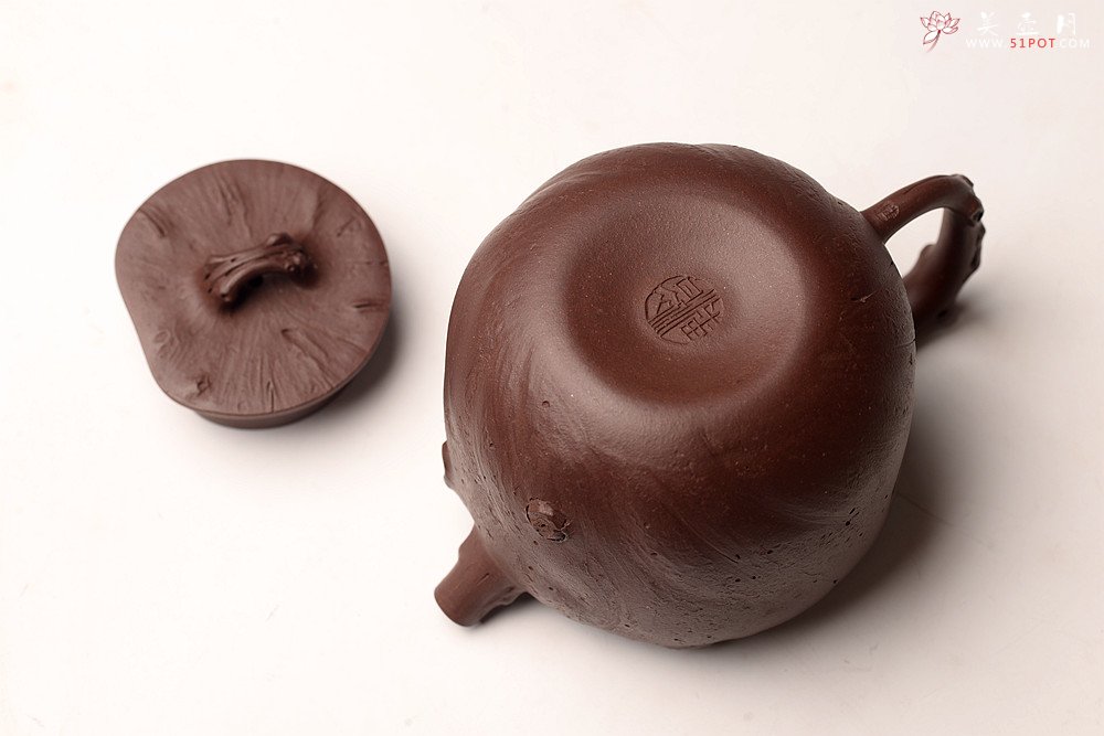 紫砂壶图片：花货新风尚 妙趣横生 潘丹初经典全手之作 玄木 木叶动秋声~ - 宜兴紫砂壶网