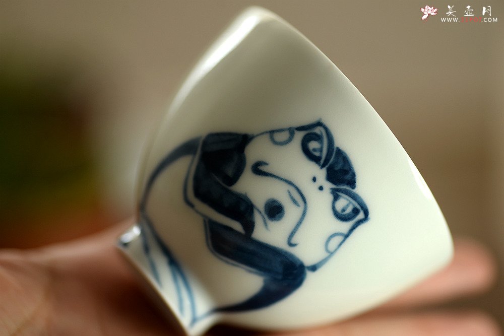 紫砂壶图片：大生（姜寅）玩瓷 青花龍系列 趣味十足 ~ 品茗对杯 送礼自藏均佳 - 宜兴紫砂壶网