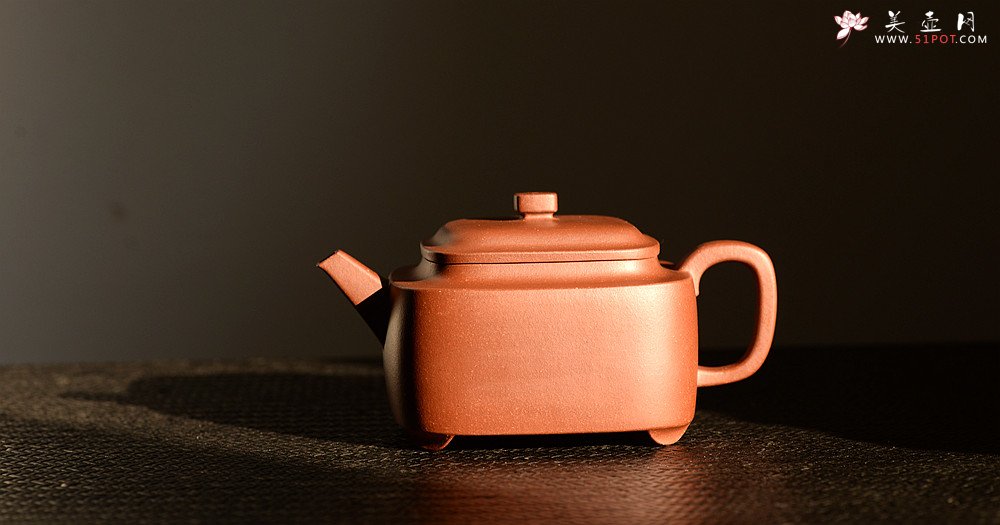 紫砂壶图片：于洪跃丙申秋全手新品 单片拍打 方正俊秀 温文尔雅 紫炉 - 宜兴紫砂壶网