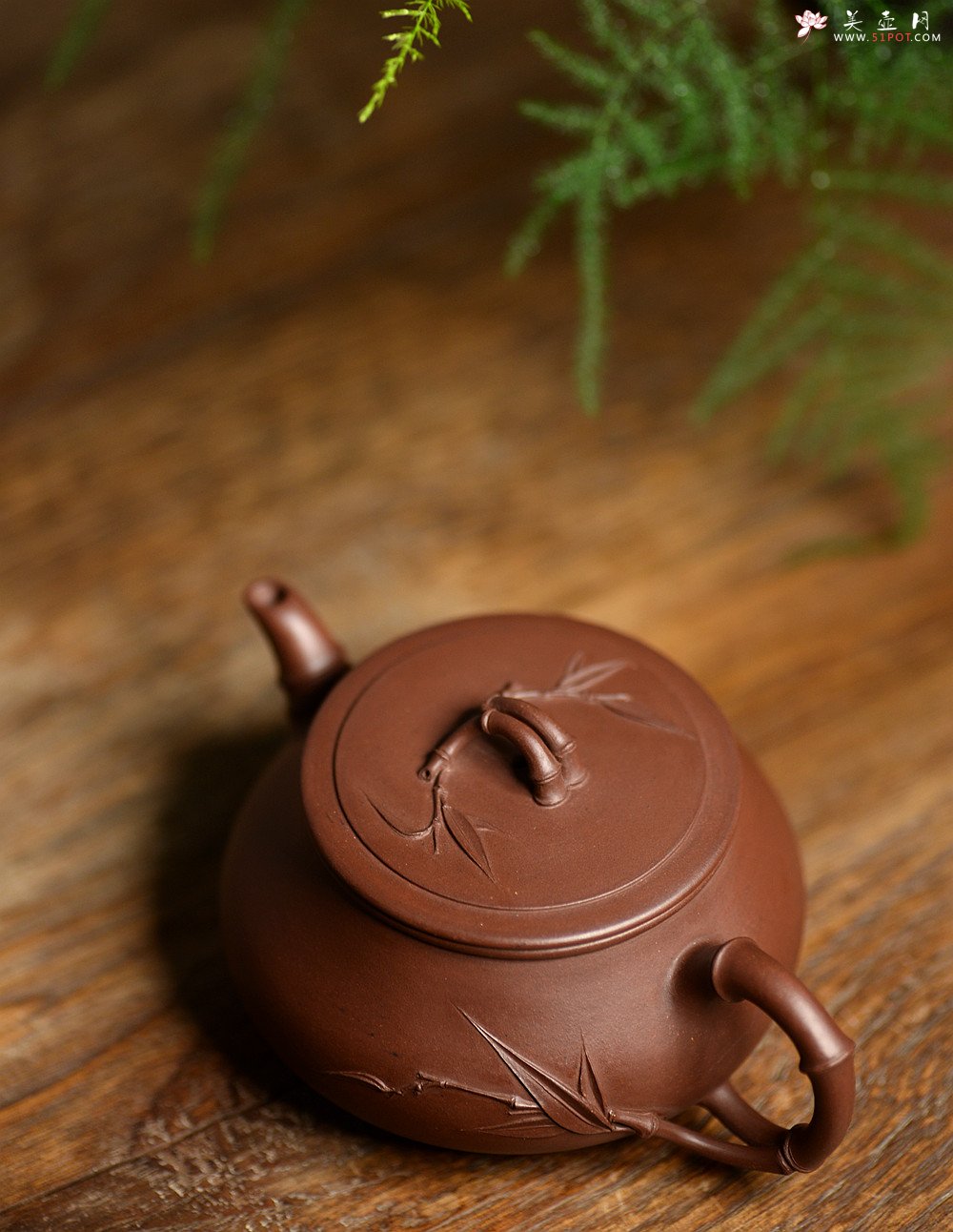 紫砂壶图片：江家风范 雅致清秀 实力之作 全手刹凹清风竹影 居不可无竹~ - 宜兴紫砂壶网