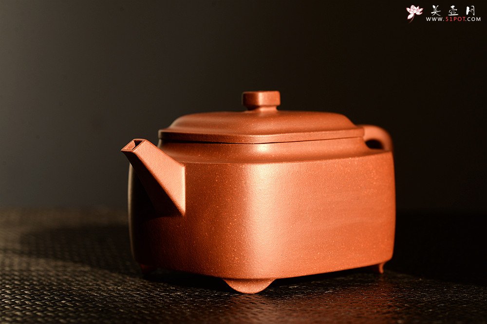 紫砂壶图片：于洪跃丙申秋全手新品 单片拍打 方正俊秀 温文尔雅 紫炉 - 宜兴紫砂壶网