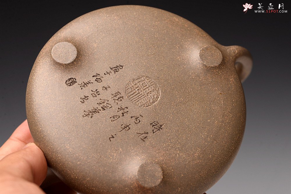 紫砂壶图片：钱建荷丙申全手摹古 张听刚装饰 子冶石瓢 自然舒美 不再接受定做 - 宜兴紫砂壶网