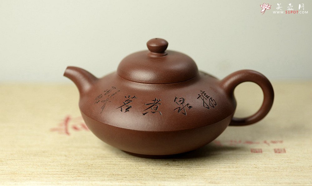 紫砂壶图片：曼生十八式之紫泥合欢 文气装饰 器形周正 做工严谨 - 宜兴紫砂壶网