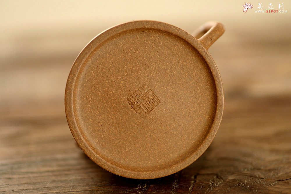 紫砂壶图片：唐文丙申夏新作 游心堂主人装饰 文气有趣  彩段秦钟 - 宜兴紫砂壶网