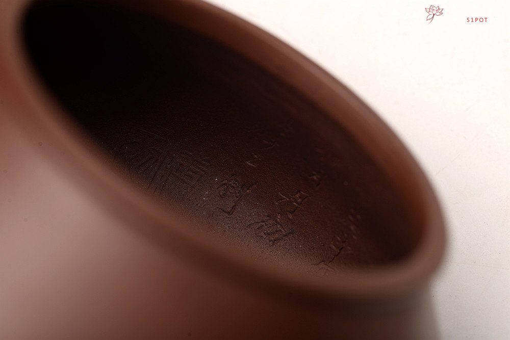 紫砂壶图片：江家风范 雅致清秀 实力之作 全手刹凹清风竹影 居不可无竹~ - 宜兴紫砂壶网