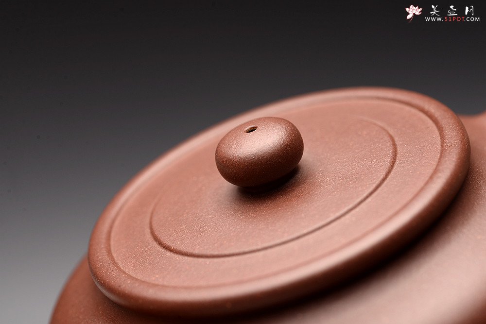 紫砂壶图片：炮管经典 油润原矿底槽青 全手圆璧 传统功力 - 宜兴紫砂壶网