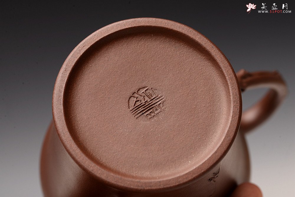 紫砂壶图片：潘丹初丙申秋全手作品 精致梅花 秀雅得趣 咏梅 做工严谨 - 宜兴紫砂壶网