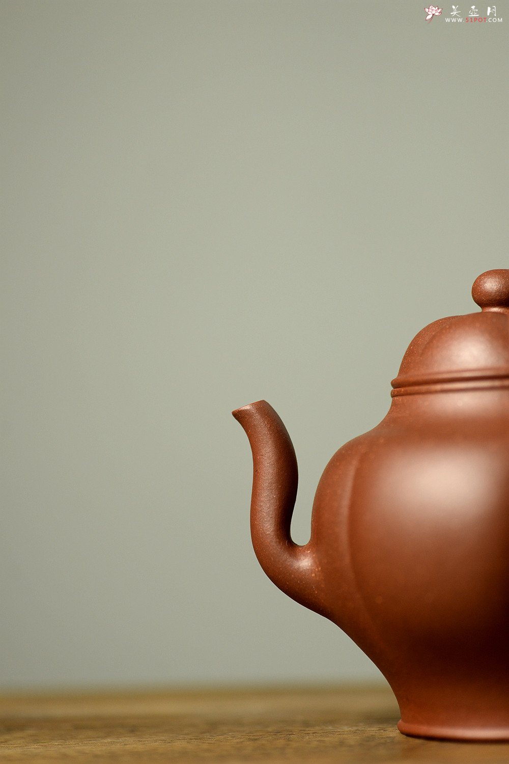 紫砂壶图片：储亚丙申秋全手新品 精工筋囊 高俊神怡 耐品 瑞福 高温底槽青 - 宜兴紫砂壶网