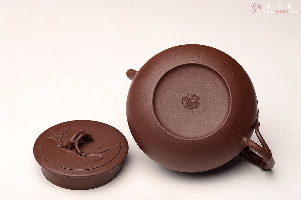 紫砂壶图片：江家风范 雅致清秀 实力之作 全手刹凹清风竹影 居不可无竹~ - 宜兴紫砂壶网